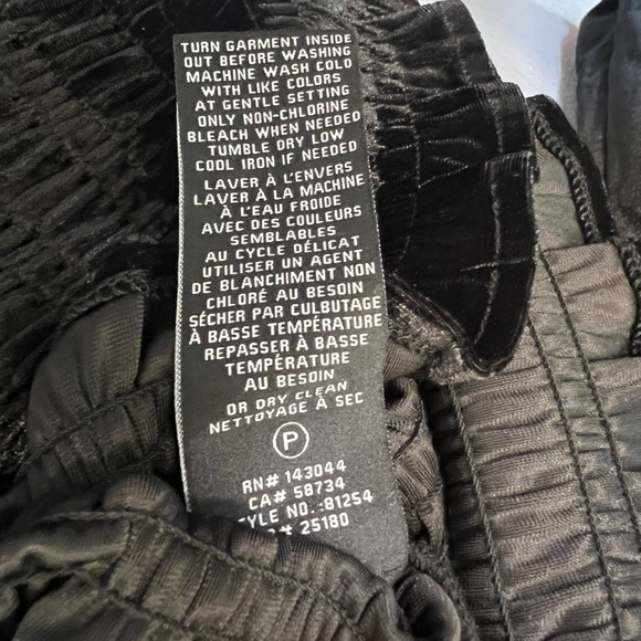 Bagatelle - Shirred Velvet Top - Black - XL Long Sleeve Smocked Blouse - Picture 9 of 10